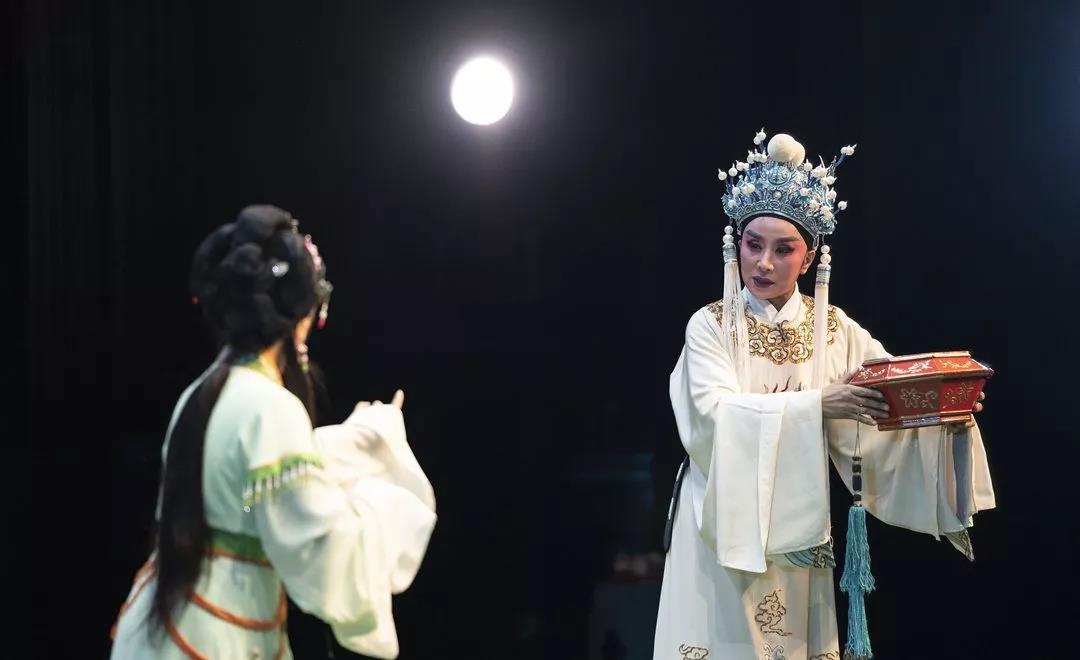 越剧《狸猫换太子》武汉站